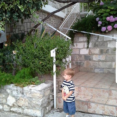 Apartmani Steni Sveti Stefan Eksteriør bilde