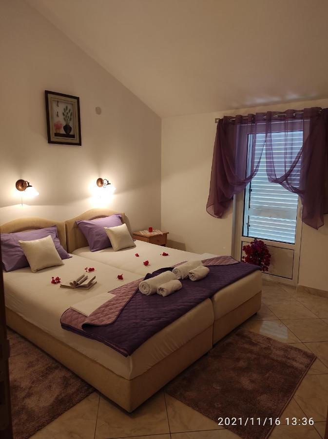 Apartmani Steni Sveti Stefan Eksteriør bilde