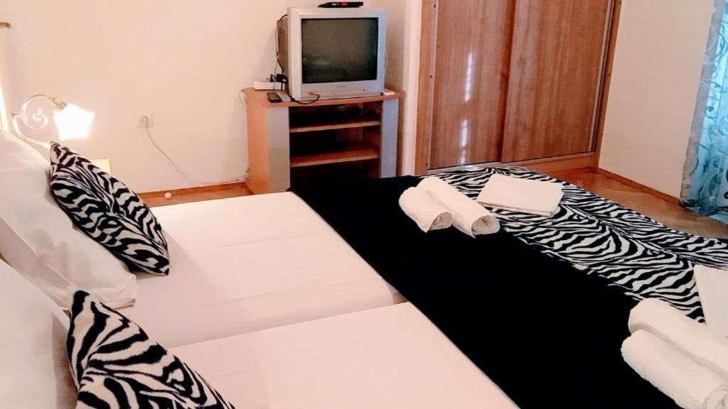 Apartmani Steni Sveti Stefan Eksteriør bilde