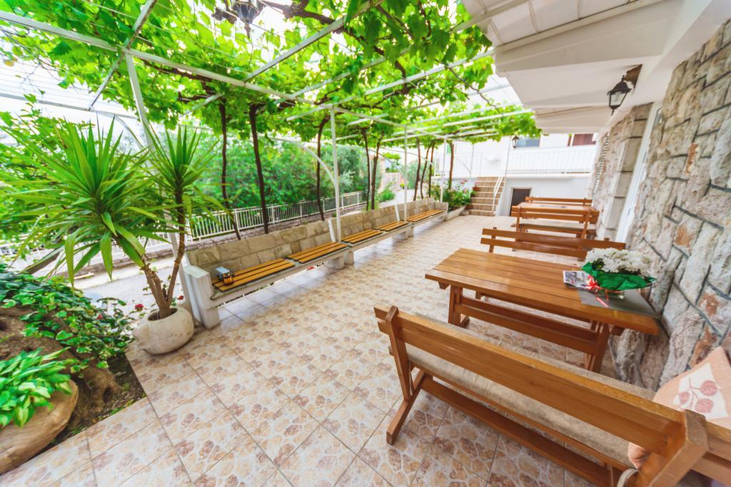 Apartmani Steni Sveti Stefan Eksteriør bilde
