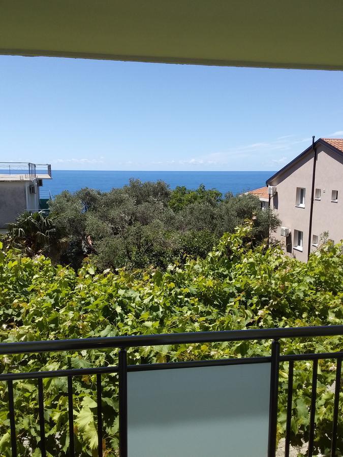 Apartmani Steni Sveti Stefan Eksteriør bilde